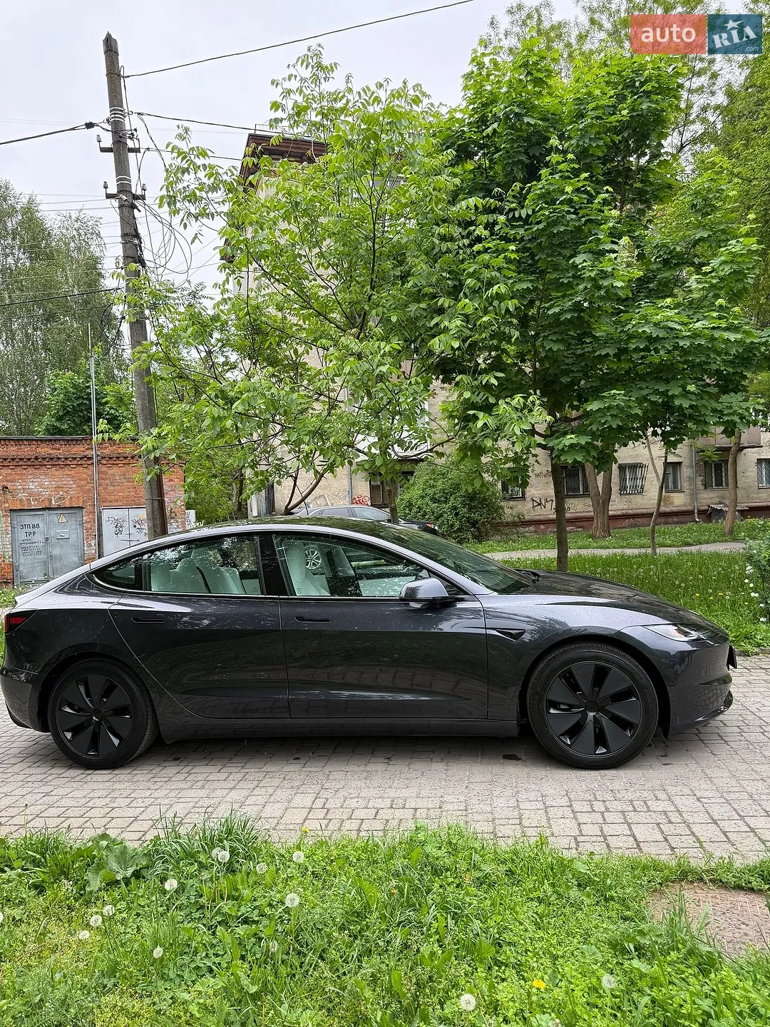 2025 Tesla Model 3 - мініатюра 37