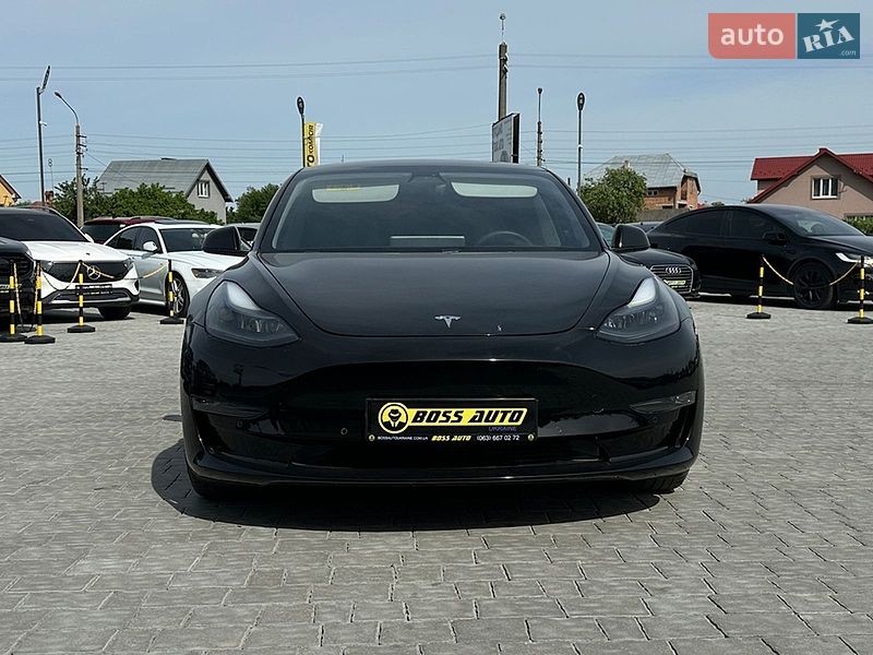 Седан Tesla Model 3 2020 в Ивано-Франковске
