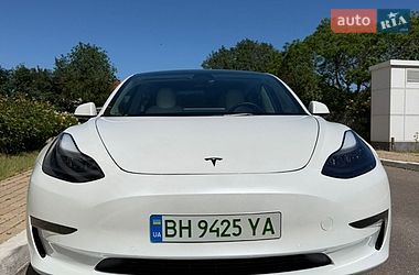 Седан Tesla Model 3 2022 в Одессе