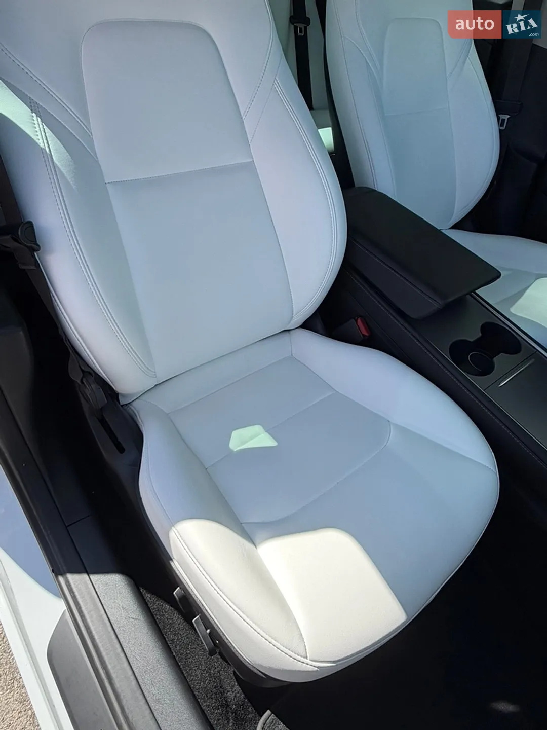 2022 Tesla Model 3 - мініатюра 31