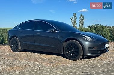 Седан Tesla Model 3 2018 в Одесі