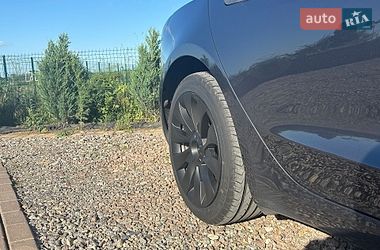 Седан Tesla Model 3 2018 в Одесі