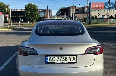 Седан Tesla Model 3 2018 в Луцке