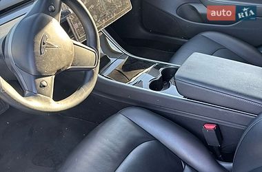 Седан Tesla Model 3 2018 в Луцке