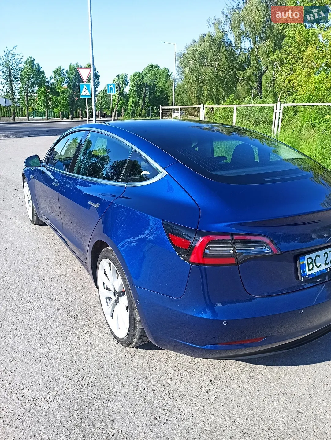 2019 Tesla Model 3 - мініатюра 10
