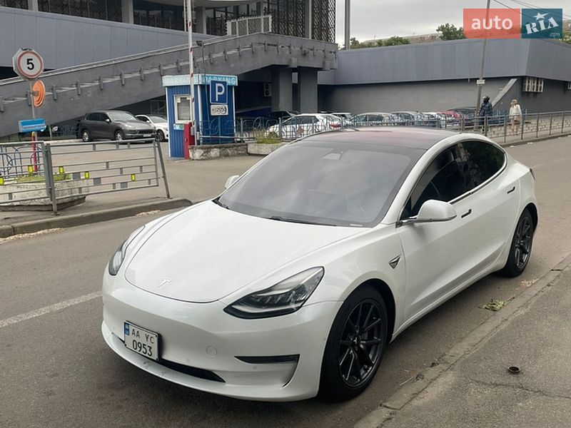 Tesla Model 3 2018