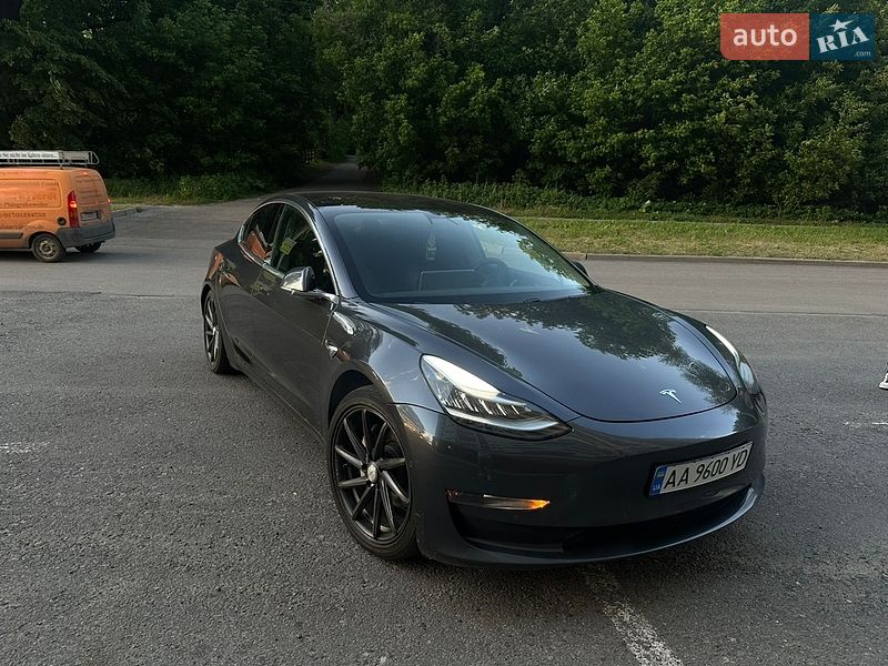 Tesla Model 3 2018 Tesla Model 3 2018