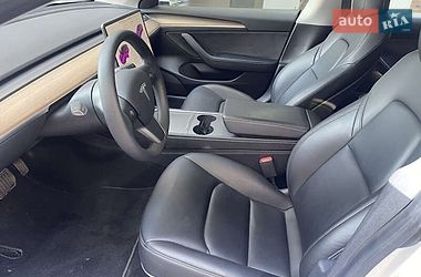 Седан Tesla Model 3 2021 в Ивано-Франковске