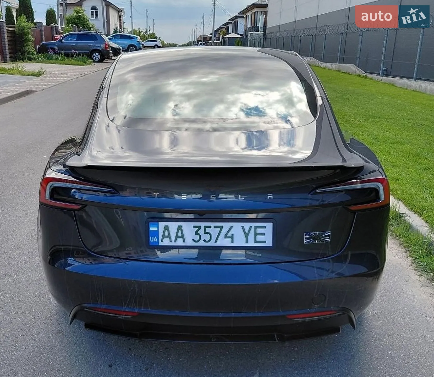 2024 Tesla Model 3 - мініатюра 5