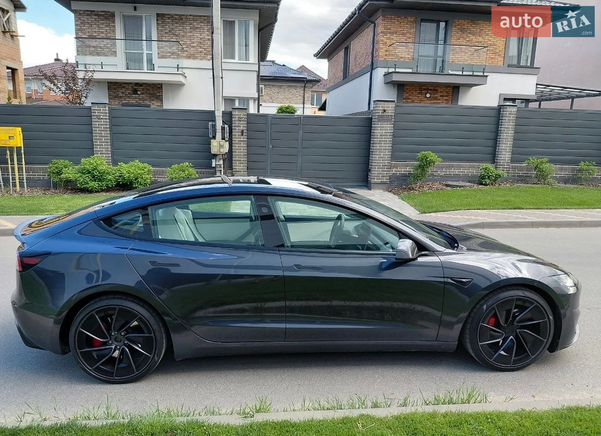 2024 Tesla Model 3 - мініатюра 3