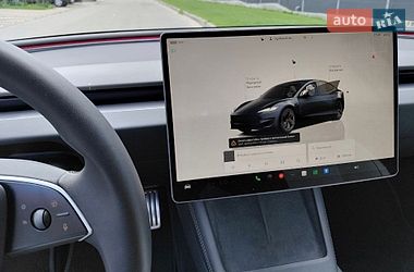 Седан Tesla Model 3 2024 в Києві