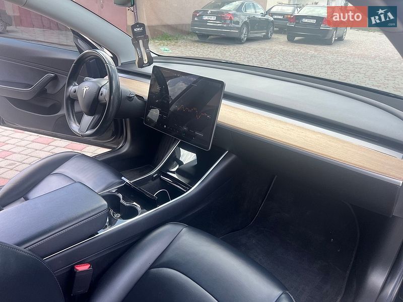 Седан Tesla Model 3 2018 в Ивано-Франковске фото 30 Седан Tesla Model 3 2018 в Ивано-Франковске