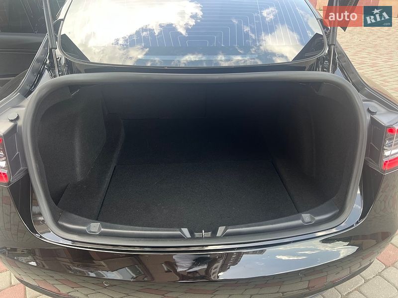Седан Tesla Model 3 2018 в Ивано-Франковске фото 37 Седан Tesla Model 3 2018 в Ивано-Франковске