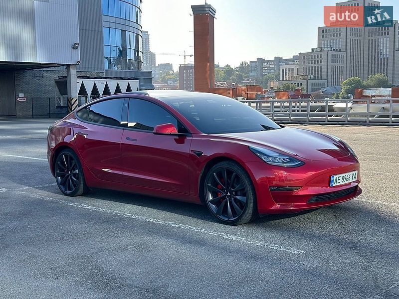 Седан Tesla Model 3 2019 в Днепре