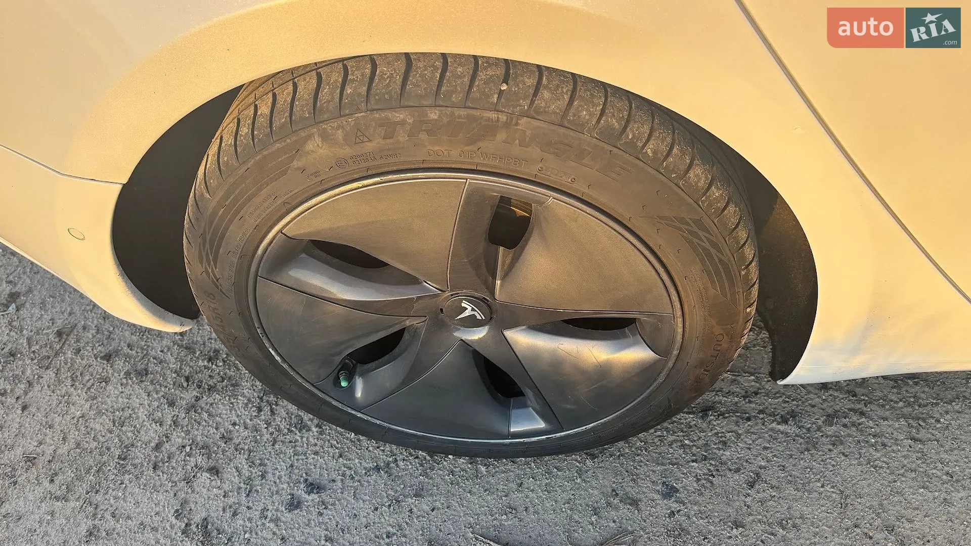 2020 Tesla Model 3 - мініатюра 24