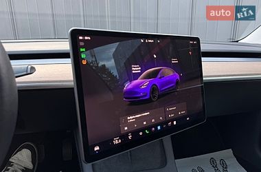 Седан Tesla Model 3 2022 в Луцьку