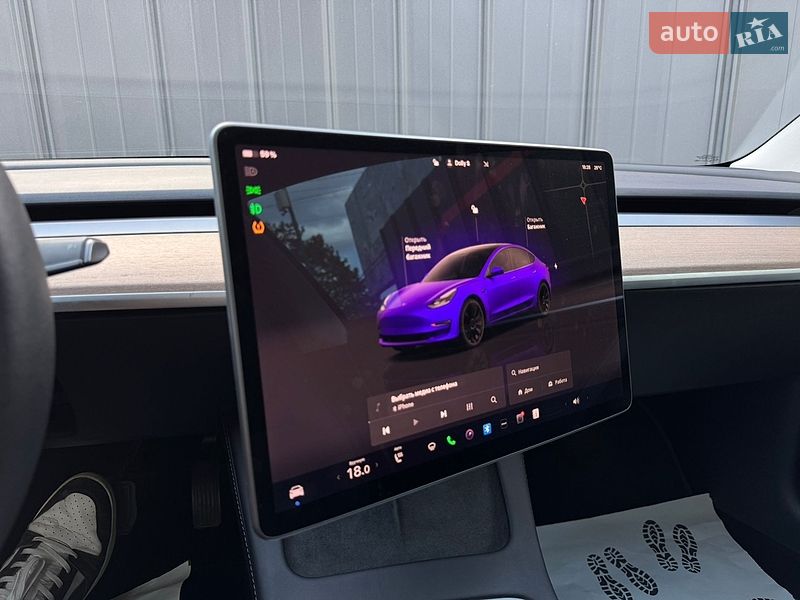 Седан Tesla Model 3 2022 в Луцьку