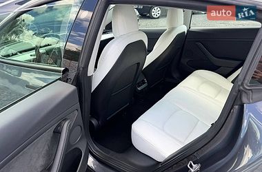 Седан Tesla Model 3 2021 в Хмельницком