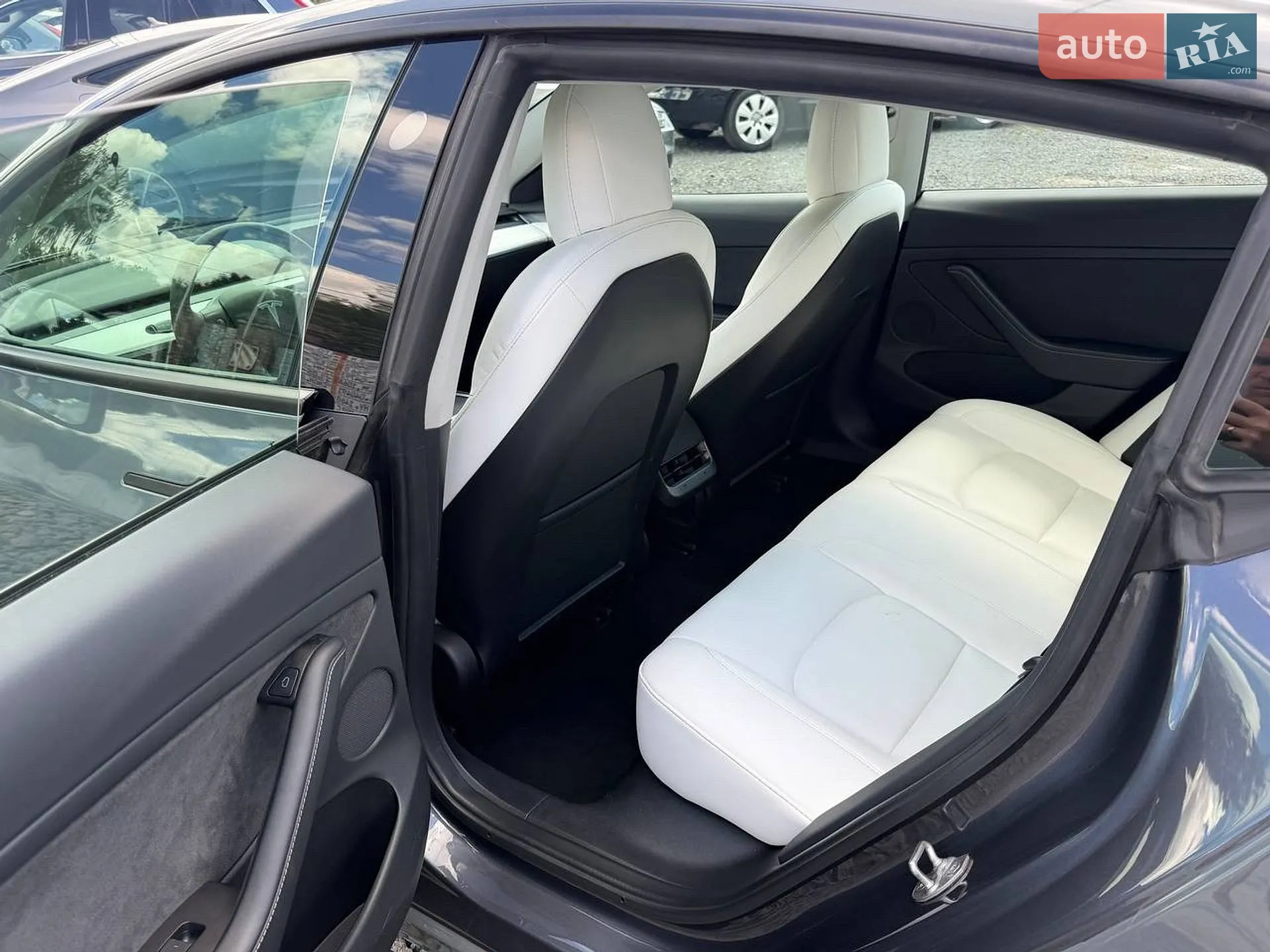 2021 Tesla Model 3 - мініатюра 13