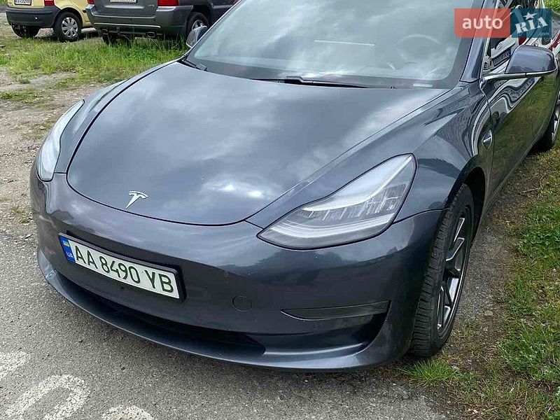 Седан Tesla Model 3 2019 в Києві фото Седан Tesla Model 3 2019 в Києві