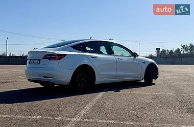 Седан Tesla Model 3 2022 в Києві