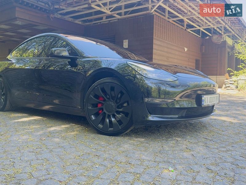 Седан Tesla Model 3 2022 в Києві