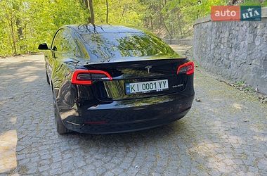 Седан Tesla Model 3 2022 в Києві