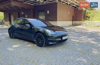 Седан Tesla Model 3 2022 в Києві