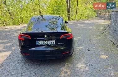 Седан Tesla Model 3 2022 в Києві