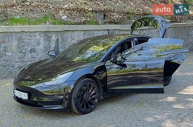Седан Tesla Model 3 2022 в Києві