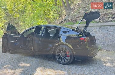 Седан Tesla Model 3 2022 в Києві