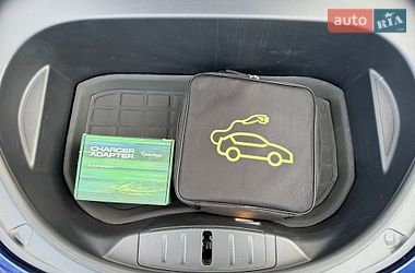 Седан Tesla Model 3 2023 в Ивано-Франковске