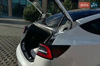 Седан Tesla Model 3 2021 в Хмельницькому