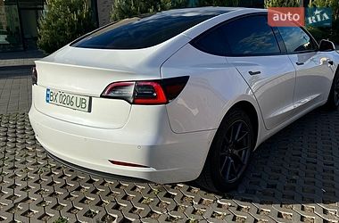 Седан Tesla Model 3 2021 в Хмельницькому