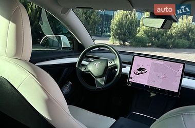 Седан Tesla Model 3 2021 в Хмельницькому