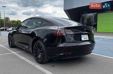 Седан Tesla Model 3 2022 в Киеве