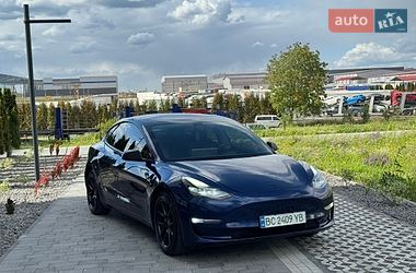 Седан Tesla Model 3 2022 в Львові
