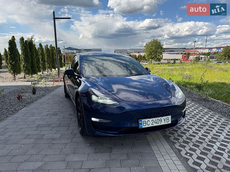 Седан Tesla Model 3 2022 в Львове фото 34 Седан Tesla Model 3 2022 в Львове