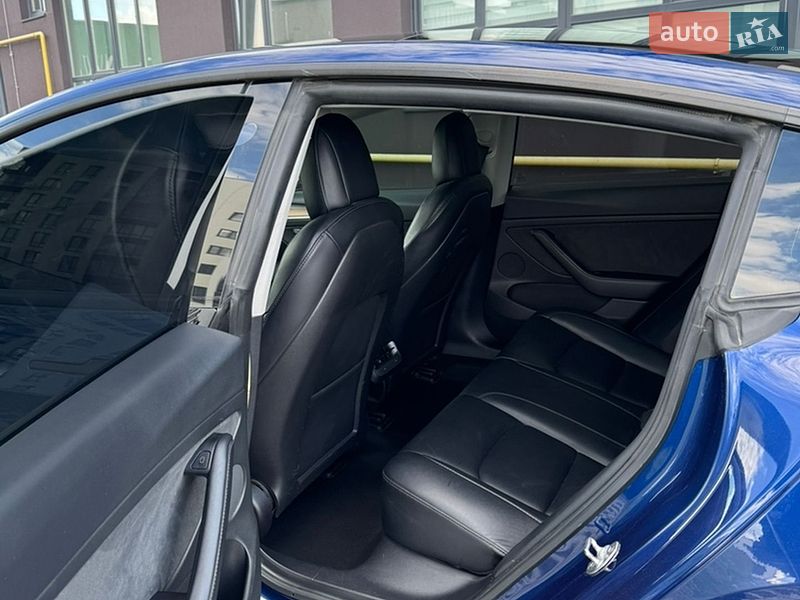 Седан Tesla Model 3 2022 в Львове фото 44 Седан Tesla Model 3 2022 в Львове