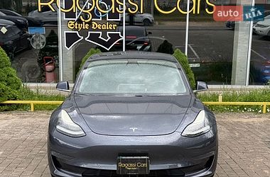 Седан Tesla Model 3 2020 в Одесі
