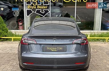 Седан Tesla Model 3 2020 в Одесі