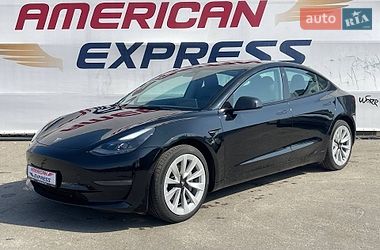 Седан Tesla Model 3 2021 в Києві