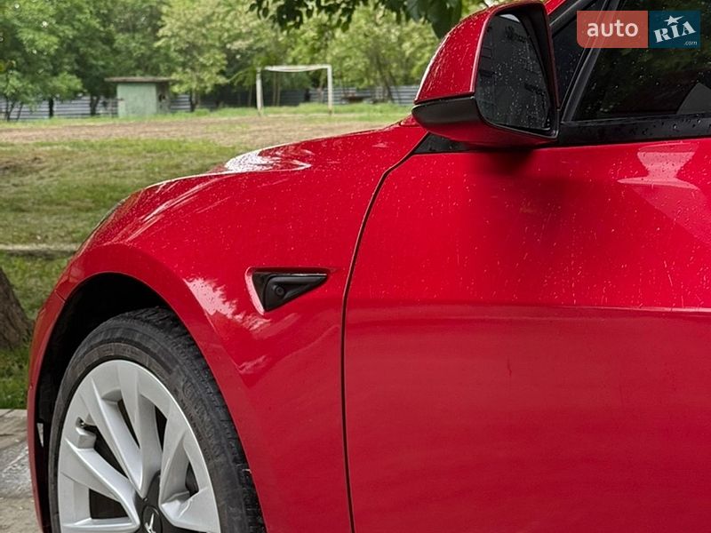 Седан Tesla Model 3 2022 в Одессе