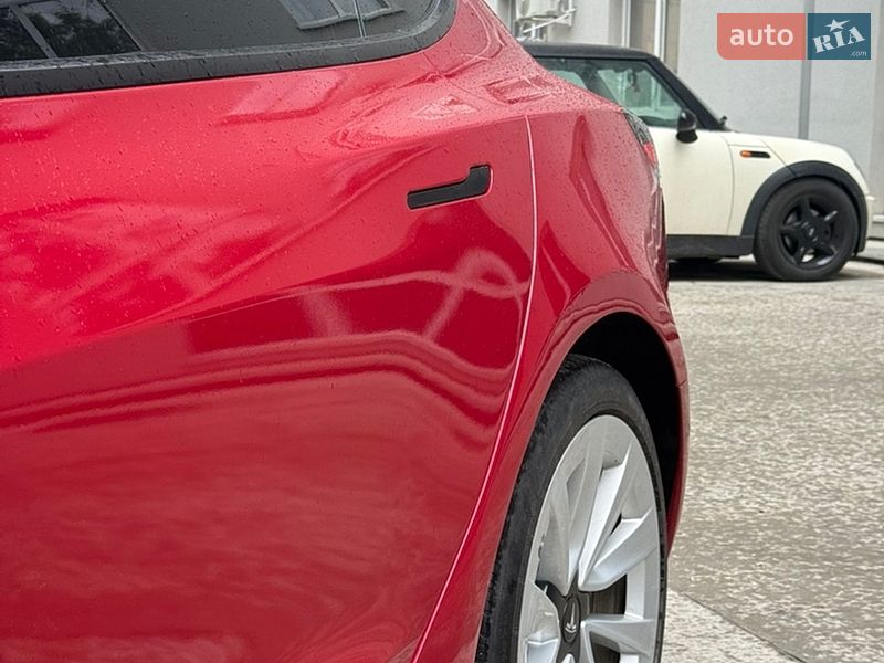 Седан Tesla Model 3 2022 в Одессе