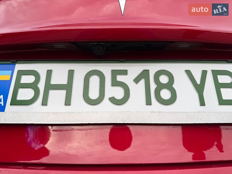 Седан Tesla Model 3 2022 в Одессе
