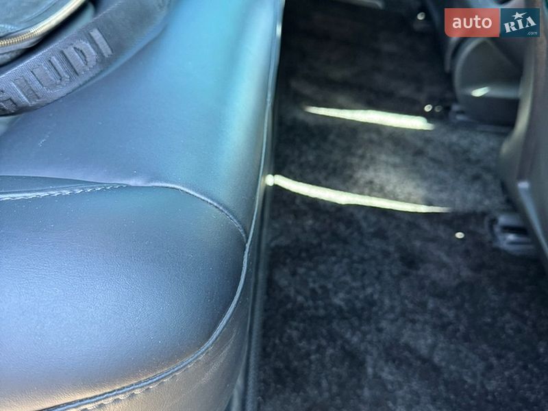Седан Tesla Model 3 2021 в Одесі