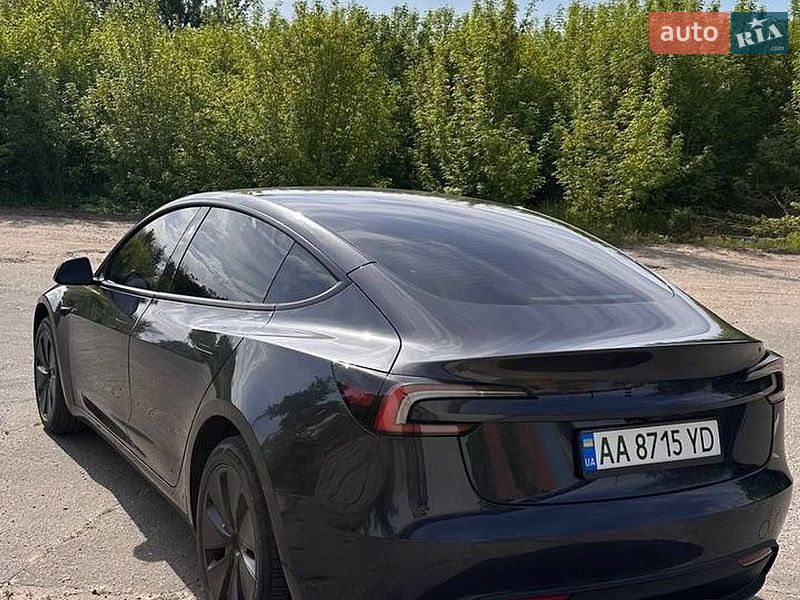 Седан Tesla Model 3 2025 в Харкові