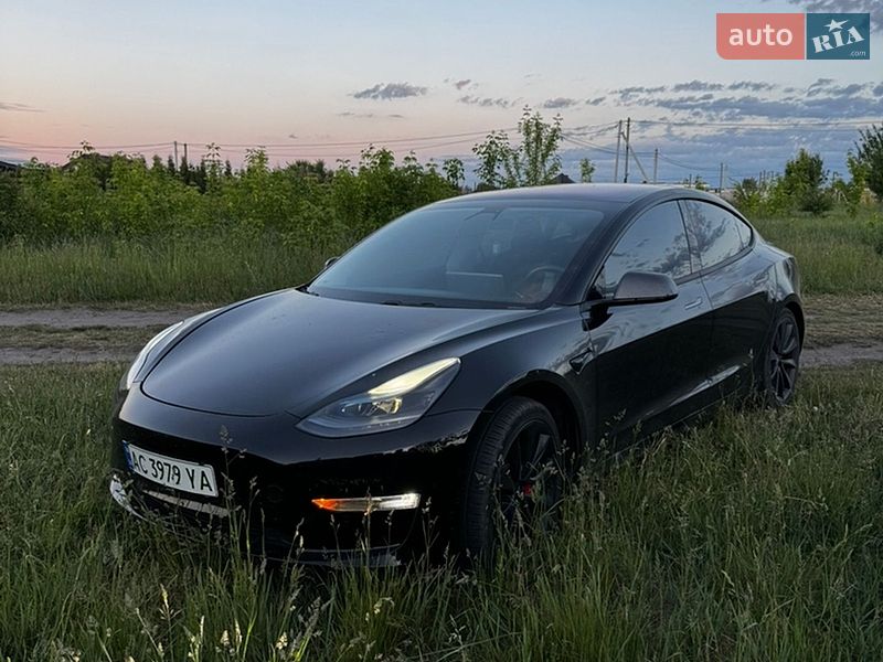 Седан Tesla Model 3 2018 в Луцьку