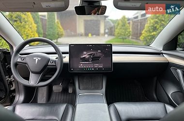 Седан Tesla Model 3 2022 в Луцьку