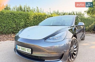 Седан Tesla Model 3 2021 в Києві